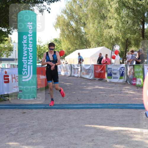 07.09.2025 - 19. Norderstedt Triathlon Zöllner http://msf.ph/oto/8775609 07.09.2025 11:49:20 Ziel 1171 meine-sportfotos.de