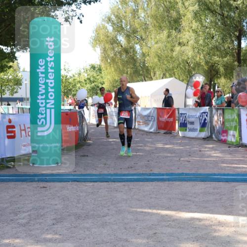 07.09.2025 - 19. Norderstedt Triathlon Zöllner http://msf.ph/oto/8775705 07.09.2025 11:51:03 Ziel 225, 1185, 1335 meine-sportfotos.de