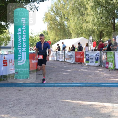 07.09.2025 - 19. Norderstedt Triathlon Zöllner http://msf.ph/oto/8775819 07.09.2025 11:52:04 Ziel 844 meine-sportfotos.de