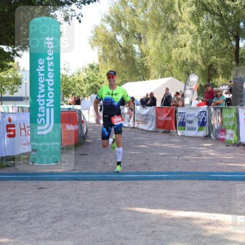 07.09.2025 - 19. Norderstedt Triathlon Zöllner http://msf.ph/oto/8775843 07.09.2025 11:52:32 Ziel 200 meine-sportfotos.de