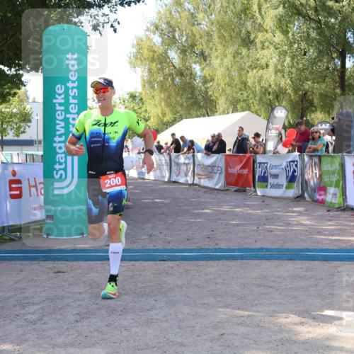 07.09.2025 - 19. Norderstedt Triathlon Zöllner http://msf.ph/oto/8775855 07.09.2025 11:52:33 Ziel 200 meine-sportfotos.de