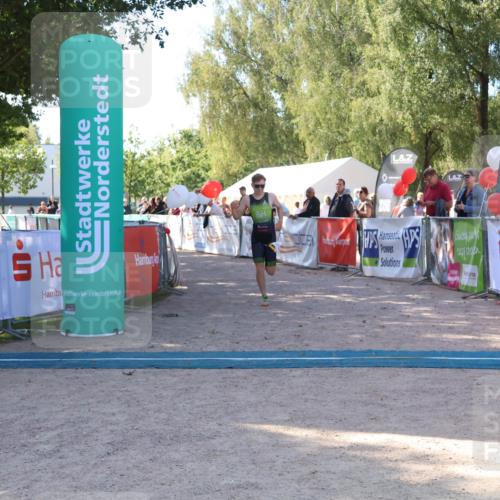 07.09.2025 - 19. Norderstedt Triathlon Zöllner http://msf.ph/oto/8775922 07.09.2025 11:54:07 Ziel 1180 meine-sportfotos.de