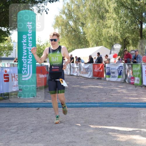 07.09.2025 - 19. Norderstedt Triathlon Zöllner http://msf.ph/oto/8775962 07.09.2025 11:54:09 Ziel 1180 meine-sportfotos.de