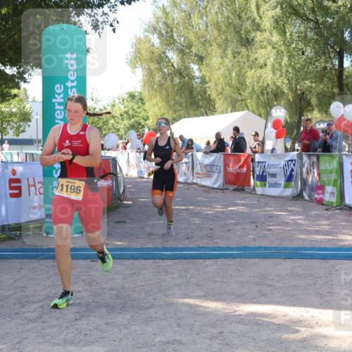 07.09.2025 - 19. Norderstedt Triathlon Zöllner http://msf.ph/oto/8775996 07.09.2025 11:54:25 Ziel 1168, 1196 meine-sportfotos.de