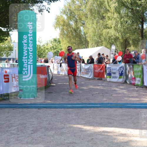 07.09.2025 - 19. Norderstedt Triathlon Zöllner http://msf.ph/oto/8776019 07.09.2025 11:54:56 Ziel 238 meine-sportfotos.de