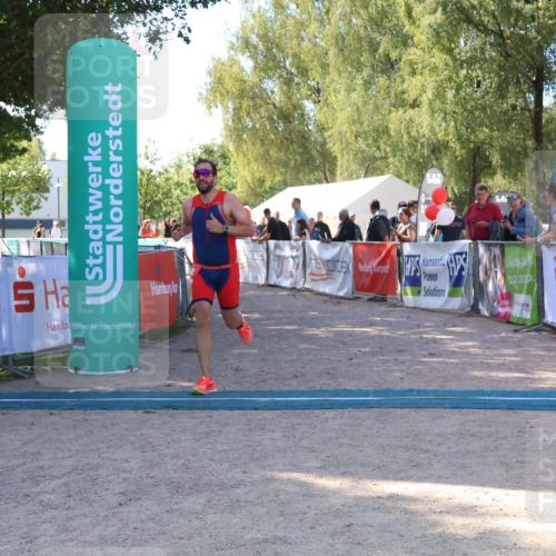 07.09.2025 - 19. Norderstedt Triathlon Zöllner http://msf.ph/oto/8776033 07.09.2025 11:54:57 Ziel 238 meine-sportfotos.de