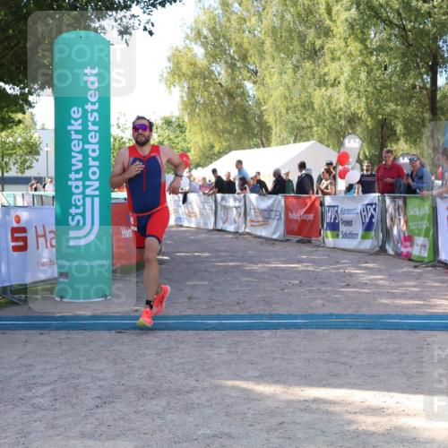 07.09.2025 - 19. Norderstedt Triathlon Zöllner http://msf.ph/oto/8776035 07.09.2025 11:54:57 Ziel 238 meine-sportfotos.de