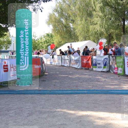 07.09.2025 - 19. Norderstedt Triathlon Zöllner http://msf.ph/oto/8776114 07.09.2025 11:56:43 Ziel  meine-sportfotos.de