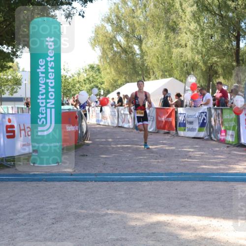 07.09.2025 - 19. Norderstedt Triathlon Zöllner http://msf.ph/oto/8776219 07.09.2025 11:58:11 Ziel 1179, 1186 meine-sportfotos.de