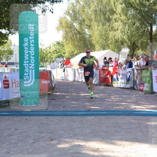 07.09.2025 - 19. Norderstedt Triathlon Zöllner http://msf.ph/oto/8776886 07.09.2025 12:06:08 Ziel 1377 meine-sportfotos.de