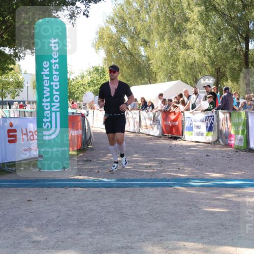 07.09.2025 - 19. Norderstedt Triathlon Zöllner http://msf.ph/oto/8778107 07.09.2025 12:24:27 Ziel 138, 152, 281 meine-sportfotos.de