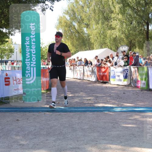 07.09.2025 - 19. Norderstedt Triathlon Zöllner http://msf.ph/oto/8778115 07.09.2025 12:24:28 Ziel 138, 281 meine-sportfotos.de