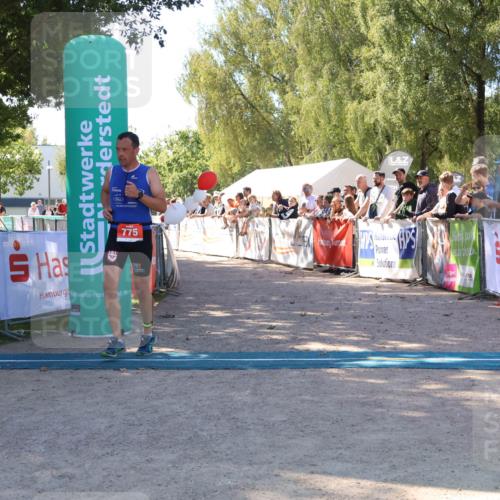 07.09.2025 - 19. Norderstedt Triathlon Zöllner http://msf.ph/oto/8778138 07.09.2025 12:26:39 Ziel 775 meine-sportfotos.de