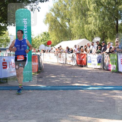 07.09.2025 - 19. Norderstedt Triathlon Zöllner http://msf.ph/oto/8778145 07.09.2025 12:26:40 Ziel 775 meine-sportfotos.de