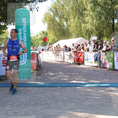 07.09.2025 - 19. Norderstedt Triathlon Zöllner http://msf.ph/oto/8778148 07.09.2025 12:26:40 Ziel 775 meine-sportfotos.de