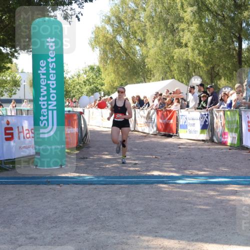 07.09.2025 - 19. Norderstedt Triathlon Zöllner http://msf.ph/oto/8778230 07.09.2025 12:27:36 Ziel 765 meine-sportfotos.de