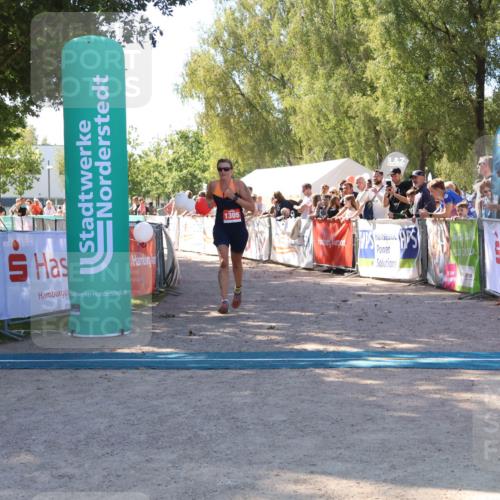 07.09.2025 - 19. Norderstedt Triathlon Zöllner http://msf.ph/oto/8778262 07.09.2025 12:28:03 Ziel 1305 meine-sportfotos.de