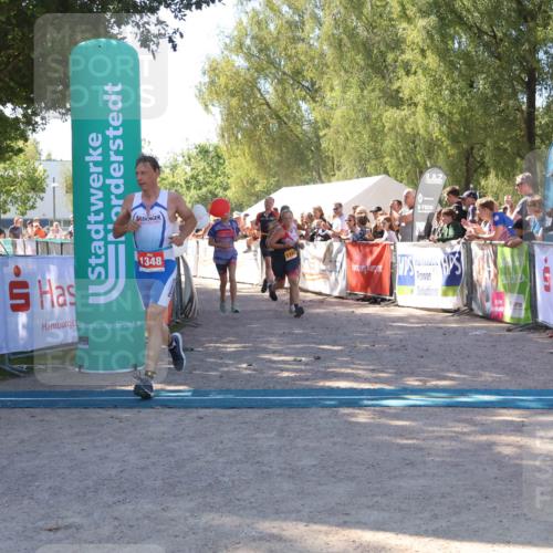 07.09.2025 - 19. Norderstedt Triathlon Zöllner http://msf.ph/oto/8778325 07.09.2025 12:29:00 Ziel 736, 1197, 1348 meine-sportfotos.de
