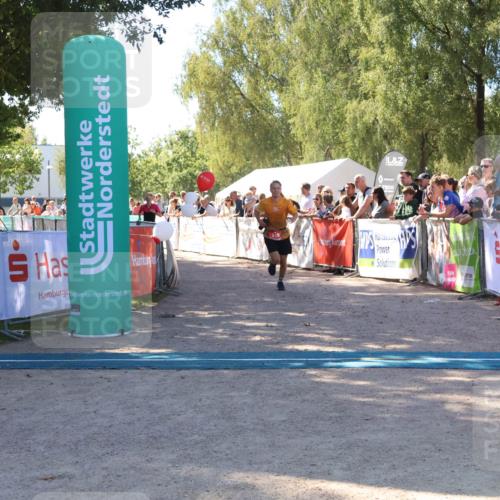 07.09.2025 - 19. Norderstedt Triathlon Zöllner http://msf.ph/oto/8778381 07.09.2025 12:29:25 Ziel 149, 155 meine-sportfotos.de