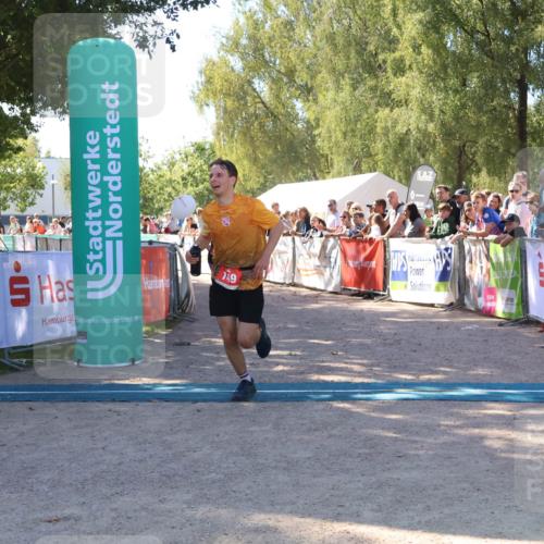 07.09.2025 - 19. Norderstedt Triathlon Zöllner http://msf.ph/oto/8778397 07.09.2025 12:29:27 Ziel 149, 155 meine-sportfotos.de