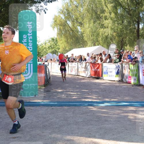 07.09.2025 - 19. Norderstedt Triathlon Zöllner http://msf.ph/oto/8778407 07.09.2025 12:29:28 Ziel 149, 155 meine-sportfotos.de