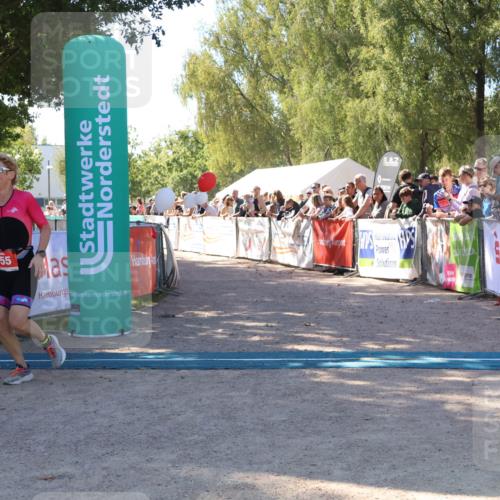 07.09.2025 - 19. Norderstedt Triathlon Zöllner http://msf.ph/oto/8778426 07.09.2025 12:29:31 Ziel 149, 155 meine-sportfotos.de