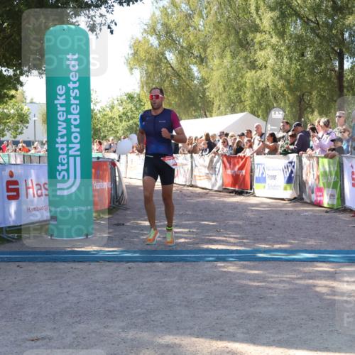 07.09.2025 - 19. Norderstedt Triathlon Zöllner http://msf.ph/oto/8778443 07.09.2025 12:29:44 Ziel 1217, 1306 meine-sportfotos.de