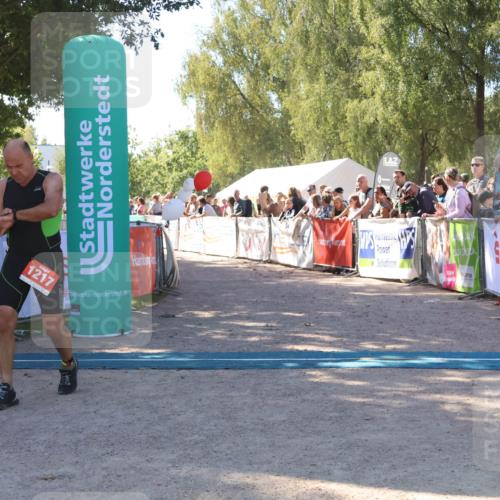07.09.2025 - 19. Norderstedt Triathlon Zöllner http://msf.ph/oto/8778495 07.09.2025 12:29:51 Ziel 1217 meine-sportfotos.de