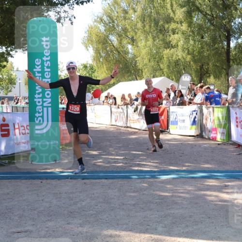 07.09.2025 - 19. Norderstedt Triathlon Zöllner http://msf.ph/oto/8778652 07.09.2025 12:31:21 Ziel 1320, 1372 meine-sportfotos.de