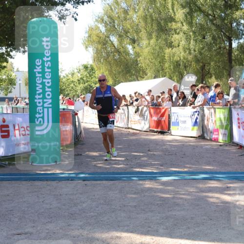 07.09.2025 - 19. Norderstedt Triathlon Zöllner http://msf.ph/oto/8778665 07.09.2025 12:31:32 Ziel 710 meine-sportfotos.de