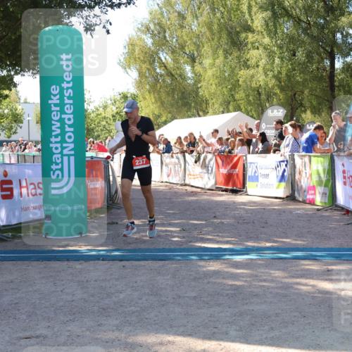 07.09.2025 - 19. Norderstedt Triathlon Zöllner http://msf.ph/oto/8778683 07.09.2025 12:31:44 Ziel 237 meine-sportfotos.de