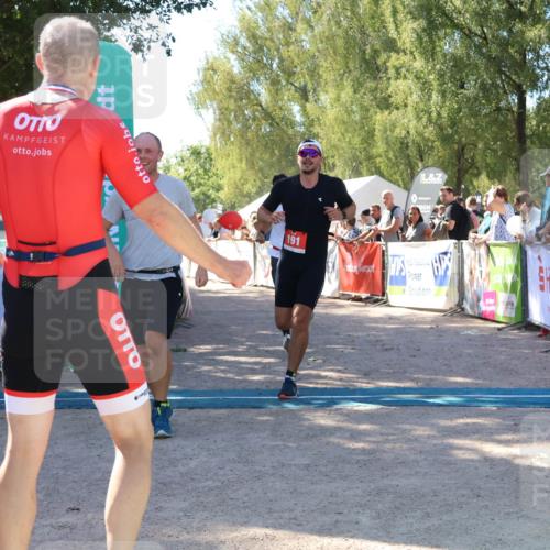 07.09.2025 - 19. Norderstedt Triathlon Zöllner http://msf.ph/oto/8778772 07.09.2025 12:33:45 Ziel 191, 782, 801, 1223, 1265 meine-sportfotos.de