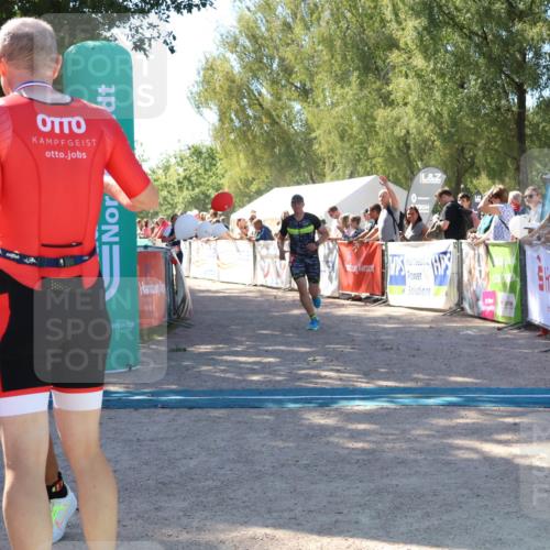 07.09.2025 - 19. Norderstedt Triathlon Zöllner http://msf.ph/oto/8778807 07.09.2025 12:33:48 Ziel 191, 782, 801, 815, 1265 meine-sportfotos.de