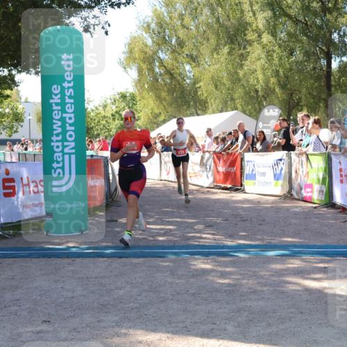 07.09.2025 - 19. Norderstedt Triathlon Zöllner http://msf.ph/oto/8778866 07.09.2025 12:33:58 Ziel 714, 731, 815 meine-sportfotos.de