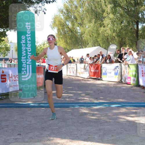07.09.2025 - 19. Norderstedt Triathlon Zöllner http://msf.ph/oto/8778893 07.09.2025 12:34:00 Ziel 714, 731 meine-sportfotos.de