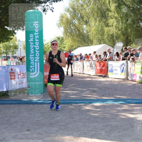 07.09.2025 - 19. Norderstedt Triathlon Zöllner http://msf.ph/oto/8779100 07.09.2025 12:36:38 Ziel 1258, 1319 meine-sportfotos.de