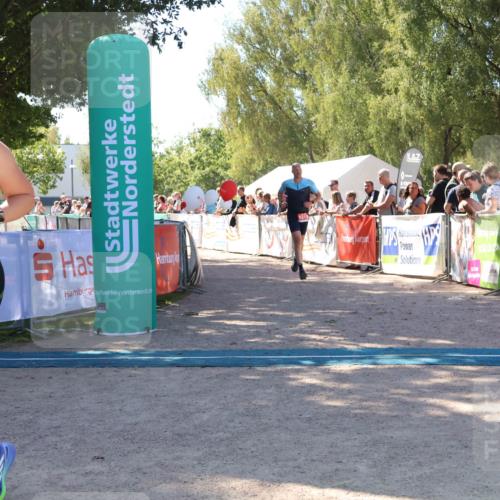 07.09.2025 - 19. Norderstedt Triathlon Zöllner http://msf.ph/oto/8779113 07.09.2025 12:36:39 Ziel 1258, 1319 meine-sportfotos.de