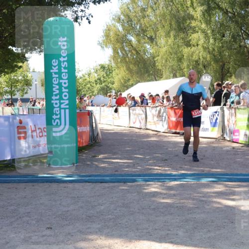07.09.2025 - 19. Norderstedt Triathlon Zöllner http://msf.ph/oto/8779116 07.09.2025 12:36:41 Ziel 860, 1258, 1319 meine-sportfotos.de