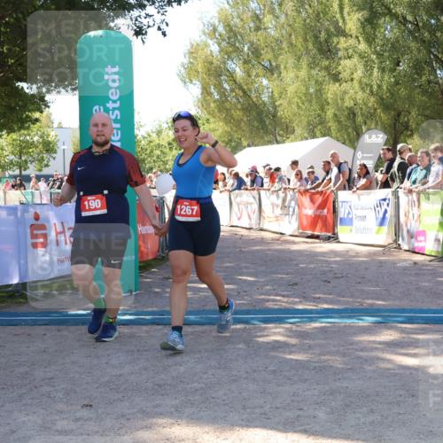 07.09.2025 - 19. Norderstedt Triathlon Zöllner http://msf.ph/oto/8779166 07.09.2025 12:36:49 Ziel 190, 860, 1267 meine-sportfotos.de