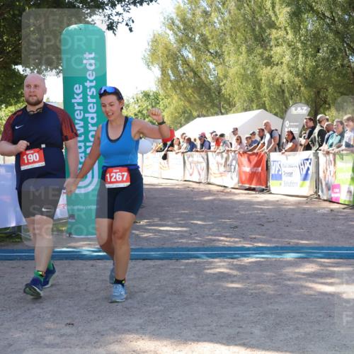 07.09.2025 - 19. Norderstedt Triathlon Zöllner http://msf.ph/oto/8779174 07.09.2025 12:36:49 Ziel 190, 860, 1267 meine-sportfotos.de