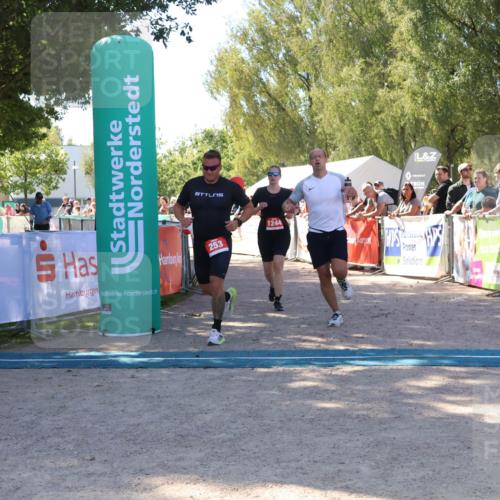 07.09.2025 - 19. Norderstedt Triathlon Zöllner http://msf.ph/oto/8779223 07.09.2025 12:37:35 Ziel 253, 719, 861, 1244 meine-sportfotos.de