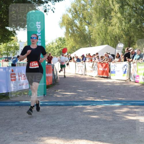 07.09.2025 - 19. Norderstedt Triathlon Zöllner http://msf.ph/oto/8779253 07.09.2025 12:37:37 Ziel 253, 280, 719, 861, 1244 meine-sportfotos.de