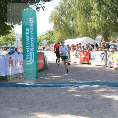 07.09.2025 - 19. Norderstedt Triathlon Zöllner http://msf.ph/oto/8779275 07.09.2025 12:37:39 Ziel 253, 280, 719, 861, 1244 meine-sportfotos.de