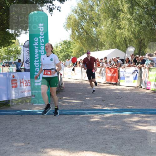 07.09.2025 - 19. Norderstedt Triathlon Zöllner http://msf.ph/oto/8779295 07.09.2025 12:37:40 Ziel 253, 280, 719, 861, 1244 meine-sportfotos.de