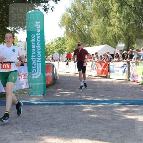 07.09.2025 - 19. Norderstedt Triathlon Zöllner http://msf.ph/oto/8779301 07.09.2025 12:37:41 Ziel 253, 280, 719, 861, 1244 meine-sportfotos.de