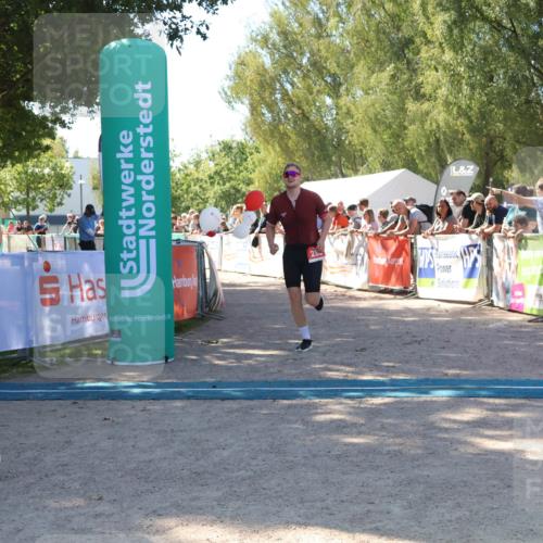 07.09.2025 - 19. Norderstedt Triathlon Zöllner http://msf.ph/oto/8779304 07.09.2025 12:37:41 Ziel 253, 280, 719, 861, 1244 meine-sportfotos.de