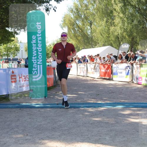 07.09.2025 - 19. Norderstedt Triathlon Zöllner http://msf.ph/oto/8779320 07.09.2025 12:37:42 Ziel 253, 280, 719, 1244 meine-sportfotos.de