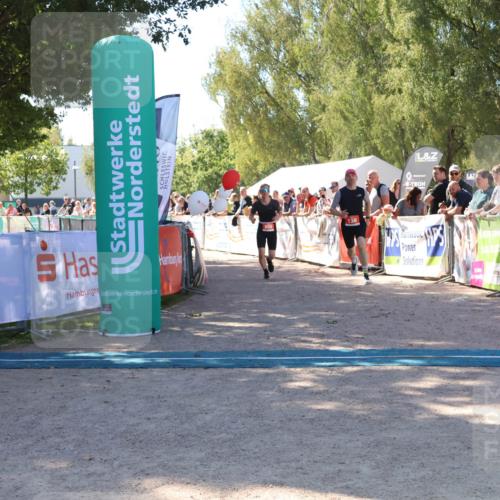 07.09.2025 - 19. Norderstedt Triathlon Zöllner http://msf.ph/oto/8779398 07.09.2025 12:38:28 Ziel 136, 859 meine-sportfotos.de