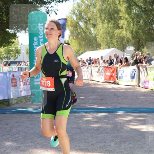 07.09.2025 - 19. Norderstedt Triathlon Zöllner http://msf.ph/oto/8779628 07.09.2025 12:40:18 Ziel 748, 763, 767, 778, 1239 meine-sportfotos.de