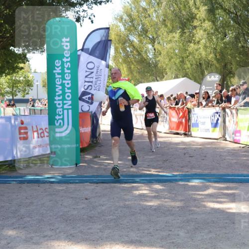 07.09.2025 - 19. Norderstedt Triathlon Zöllner http://msf.ph/oto/8779713 07.09.2025 12:41:01 Ziel 170, 1288 meine-sportfotos.de